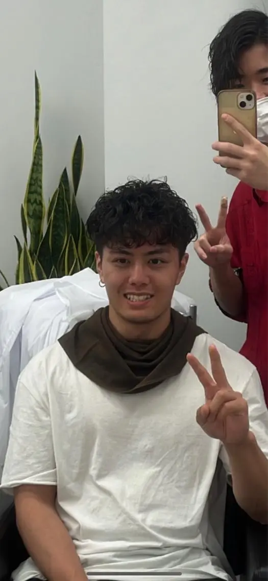 ショート メンズ スペインカール トリートメント ヘアセット 釜谷 健二郎のヘアスタイル