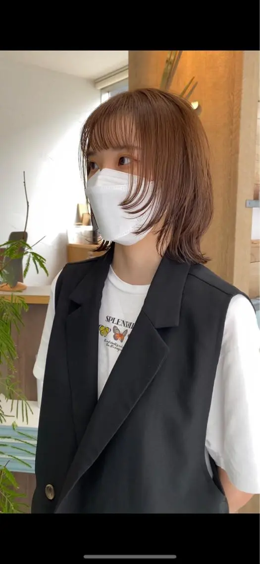 ショート カラー ボブ ウルフカット 横尾 歩のヘアスタイル