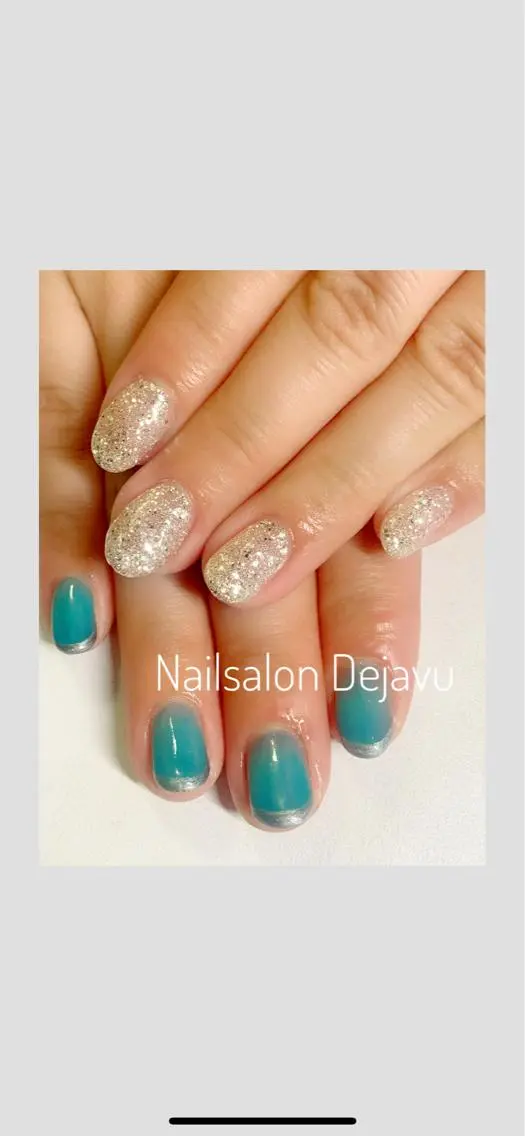 ネイル アートネイル ラメ(グリッター) ワンカラーネイル シルバー Nail salon Dejavu 🌿のネイルデザイン