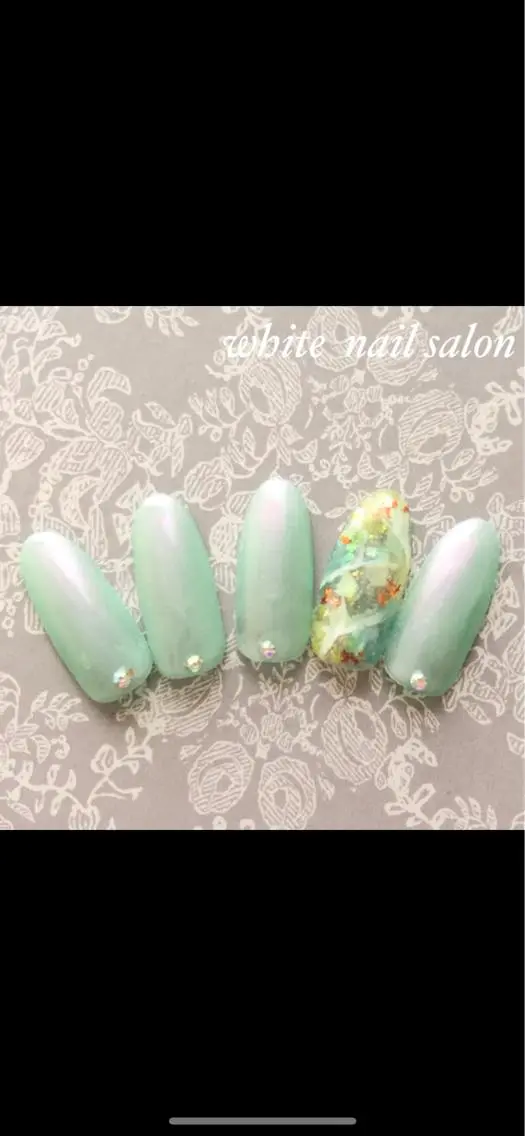 ネイル フットネイル ジェルネイル ニュアンスネイル オフィスネイル スカルプネイル ハンドネイル white nail salonのネイルデザイン