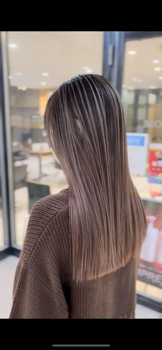 ロング カット ヘアカラー レイヤーカット TAIKIのヘアスタイル