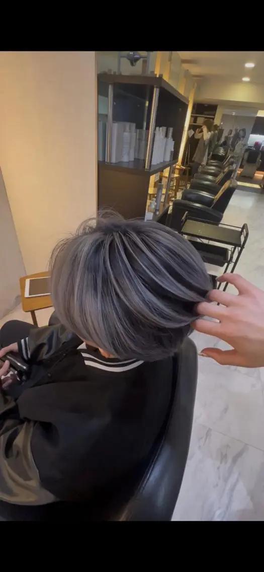 カラー メンズ 藤本 哲平のヘアスタイル