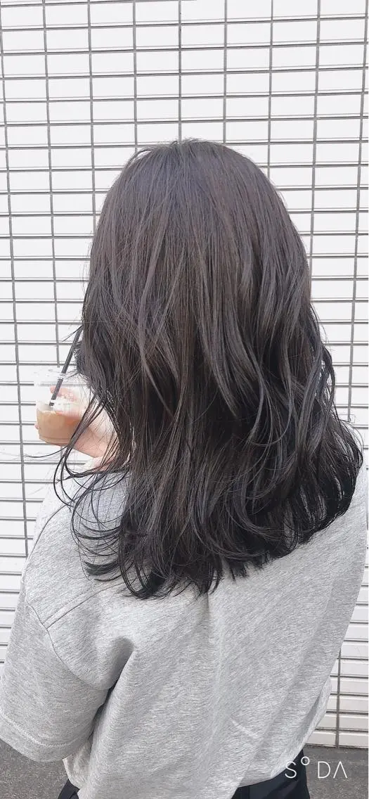 セミロング カラー ✨レイヤーお任せ✨ 林有里子のヘアスタイル
