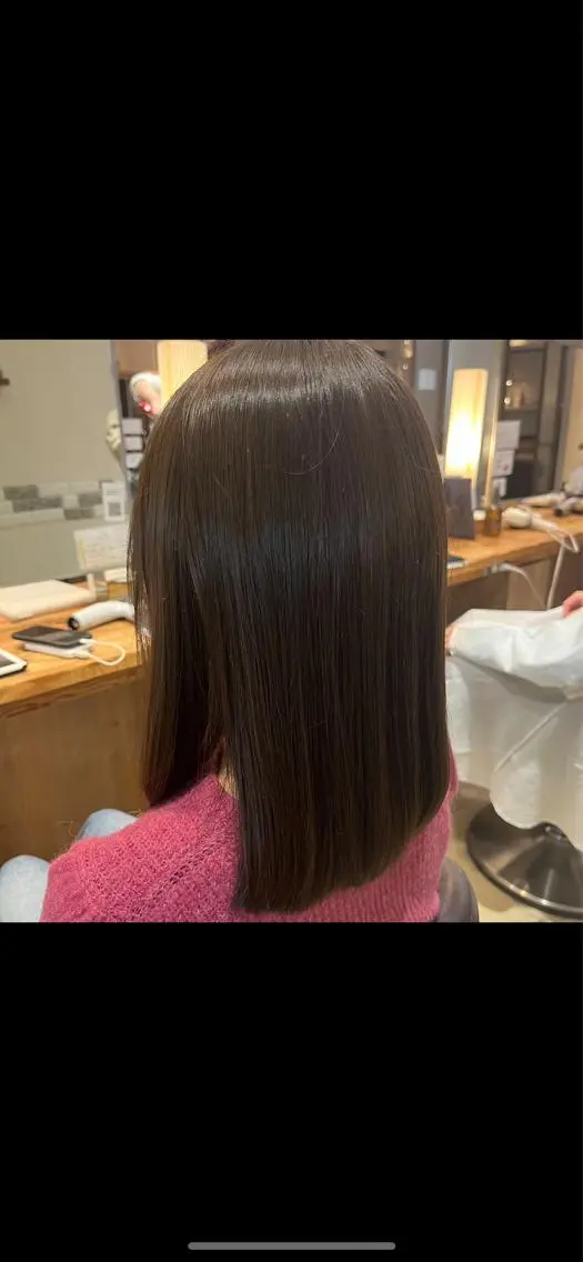 カラー 安達 葵のヘアスタイル