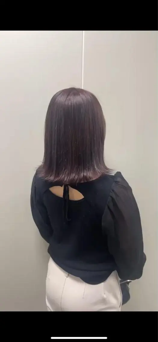 ミディアム カラー ベージュカラー ブリーチ ラベンダーカラー ラベンダーベージュ ブリーチなしカラー Agu peachのヘアスタイル