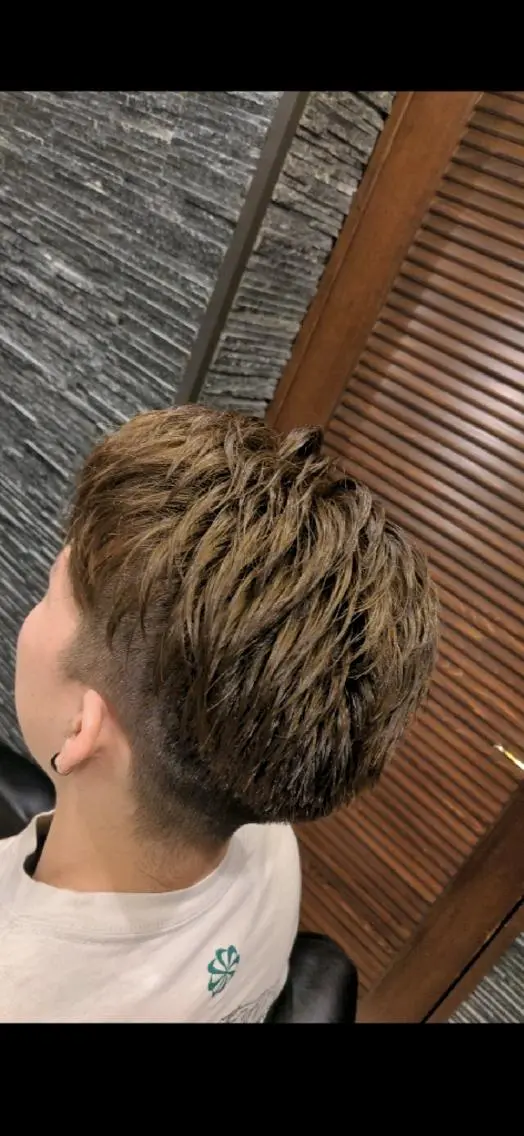 ショート 浅沼 響のヘアスタイル