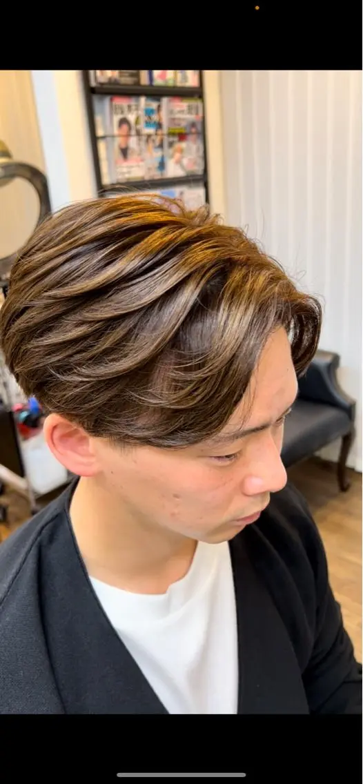 ショート カラー パーマ メンズ 二本木 秀成のヘアスタイル