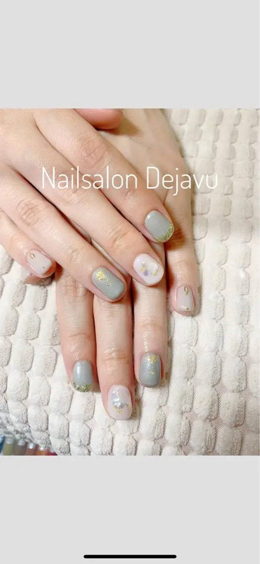 ネイル アートネイル ラメ(グリッター) 持ち込み ワンカラーネイル ブライダルネイル Nail salon Dejavu 🌿のネイルデザイン