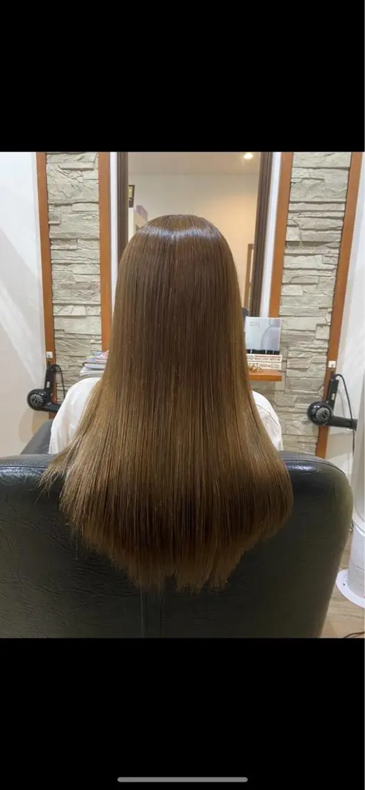 ロング カラー ベージュカラー ミルクティーベージュ トリートメント ヘアカラー トリートメント 山岡 秀規のヘアスタイル