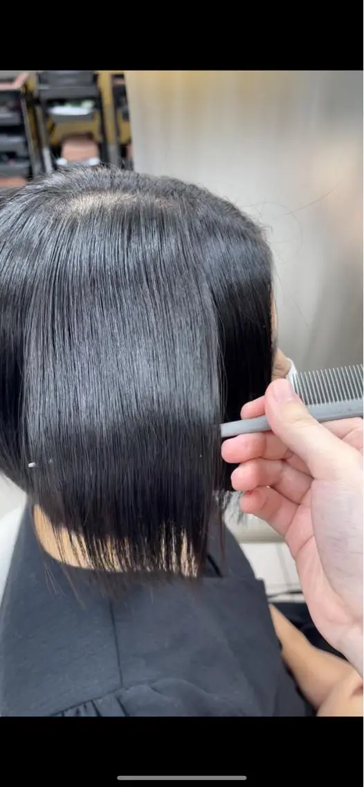 ミディアム カット 縮毛矯正 トリートメント 藤原 亜美🤍のヘアスタイル