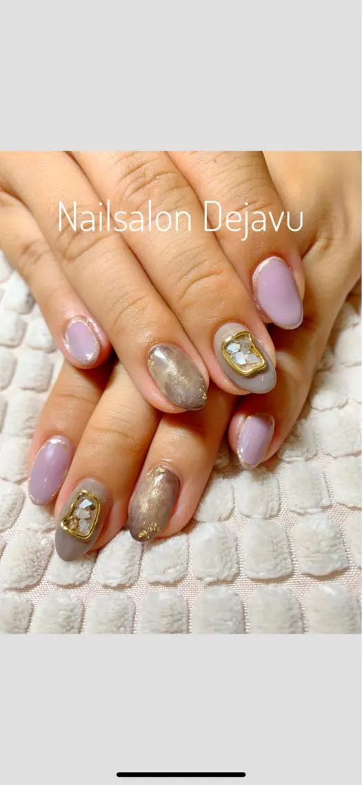 ネイル アートネイル 持ち込み ニュアンスネイル ワンカラーネイル ストーンネイル Nail salon Dejavu 🌿のネイルデザイン