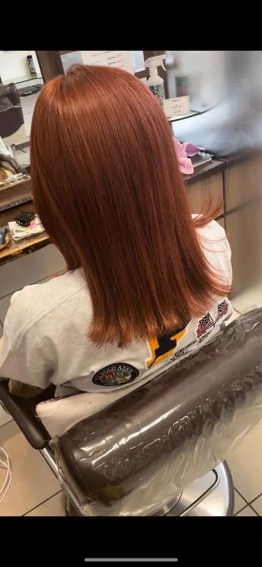 セミロング カラー ブリーチ ケアブリーチ オレンジ 外ハネヘア トリートメント 福見 美保のヘアスタイル