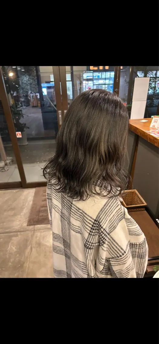 カラー AGREE Momokaのヘアスタイル