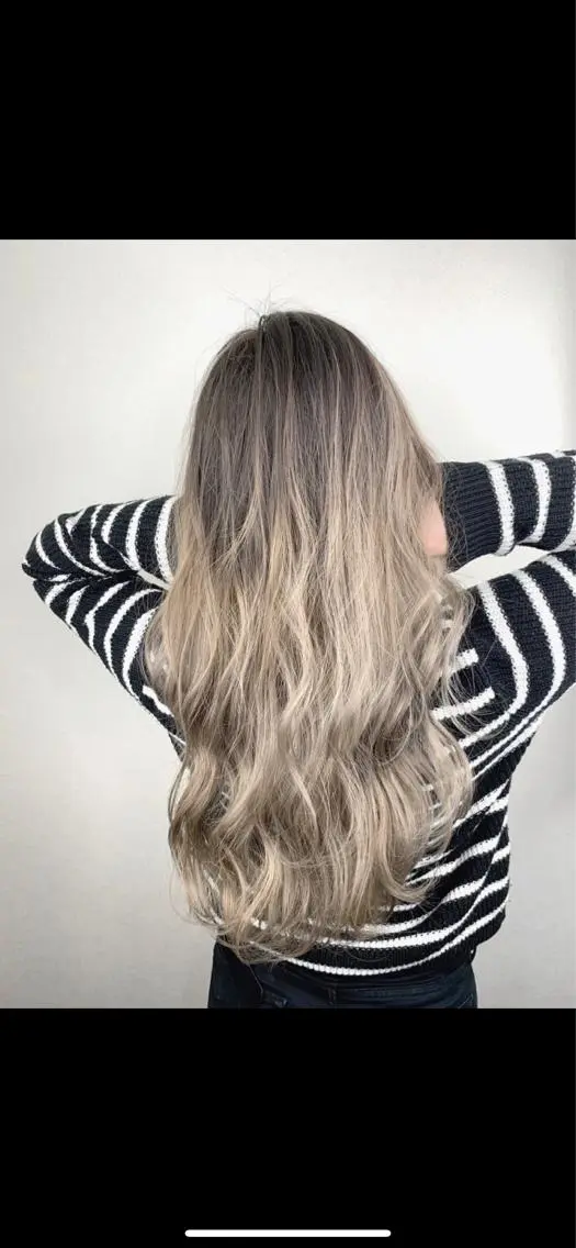 ロング カラー バレイヤージュ グラデーションカラー レイヤーカット ハイトーンブリーチ 土坂 由志【京都】のヘアスタイル