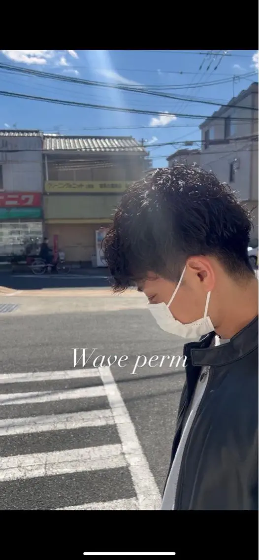 パーマ メンズ メンズパーマ メンズツイストパーマ ツイストスパイラルパーマ 波巻きパーマ スパイラルパーマ メンズサロンGRIT 店長　深山一平のヘアスタイル