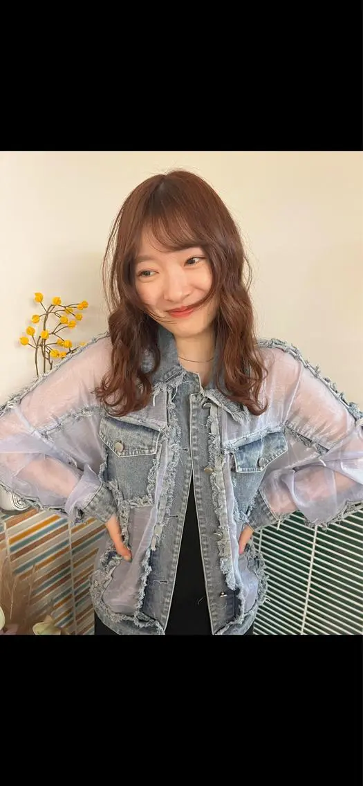 ロング ミルクティーベージュ outaのヘアスタイル