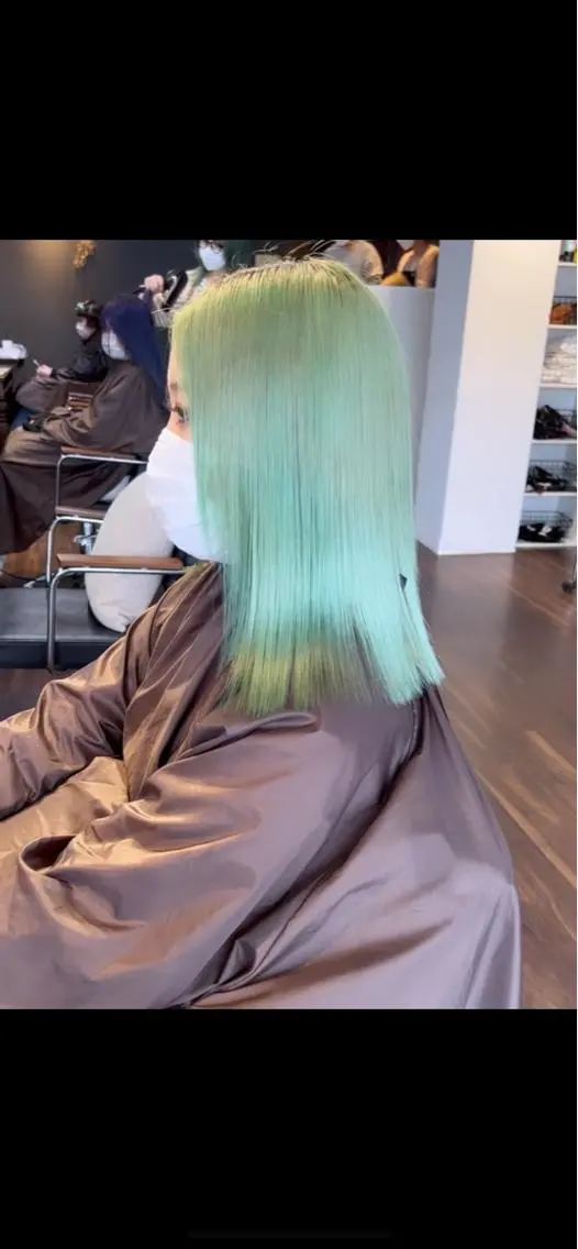 セミロング カラー ベージュカラー ブリーチ ケアブリーチ ハイトーンカラー ミルクティーベージュ 🧡色落ちまで2度 楽しめる🧡ヨシキのヘアスタイル