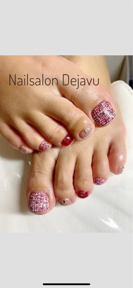 ネイル ワンカラーネイル ストーンネイル ツイードネイル Nail salon Dejavu 🌿のネイルデザイン