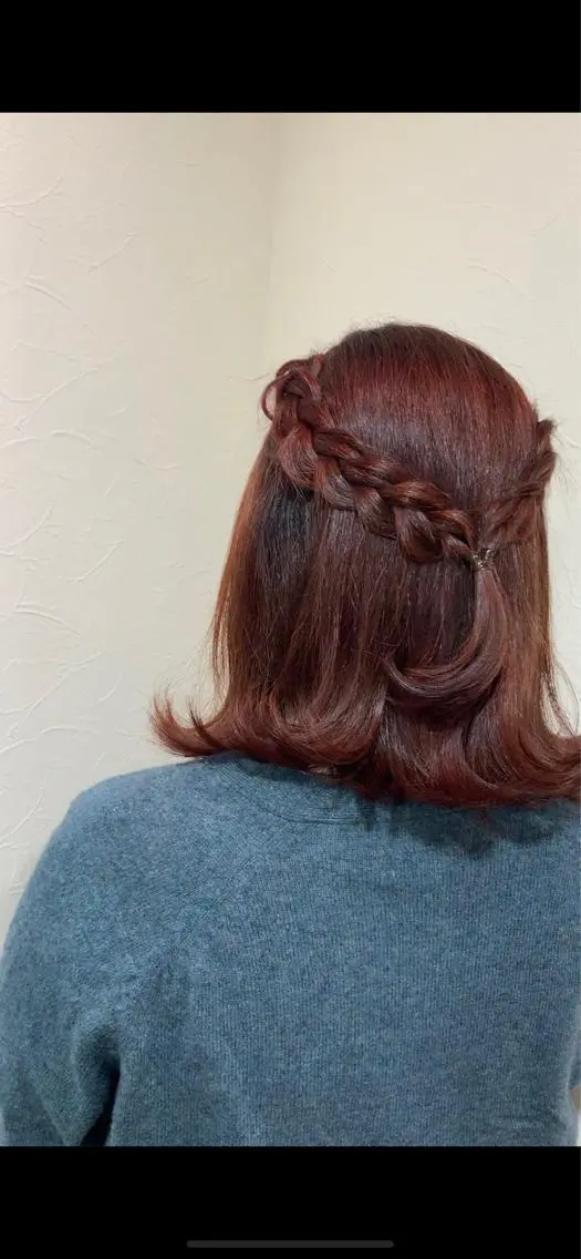 カラー こばやし もえのヘアスタイル