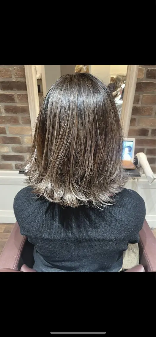 ショート カラー 渡辺 瑠美のヘアスタイル
