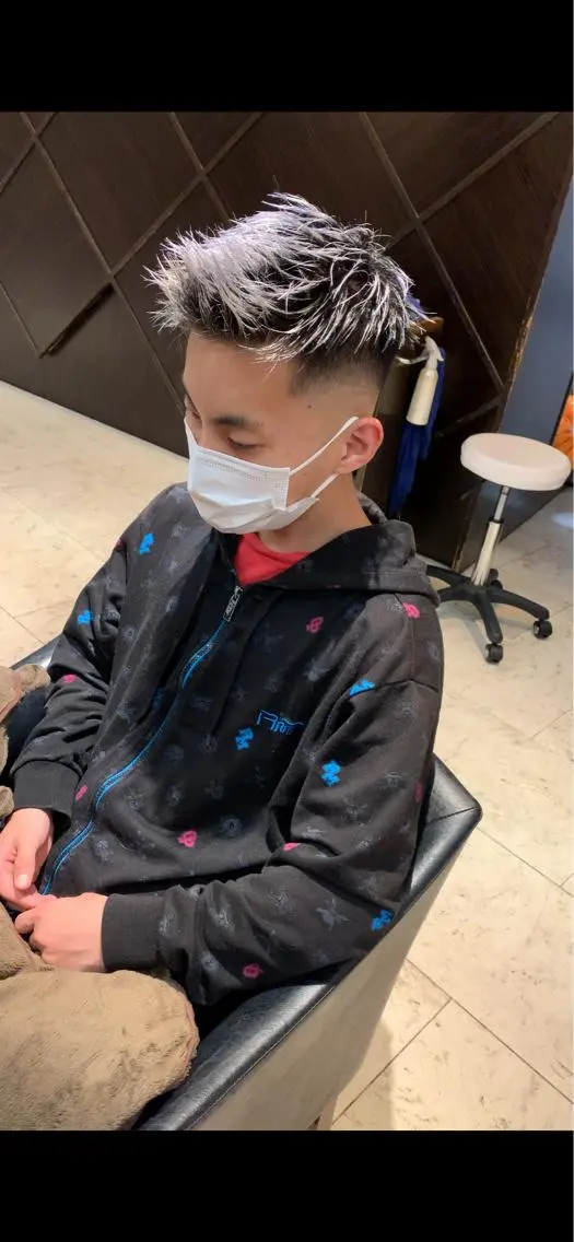 カラー メンズ シルバー カット ヘアカラー トリートメント メンズ専門　井藤 雅也のヘアスタイル
