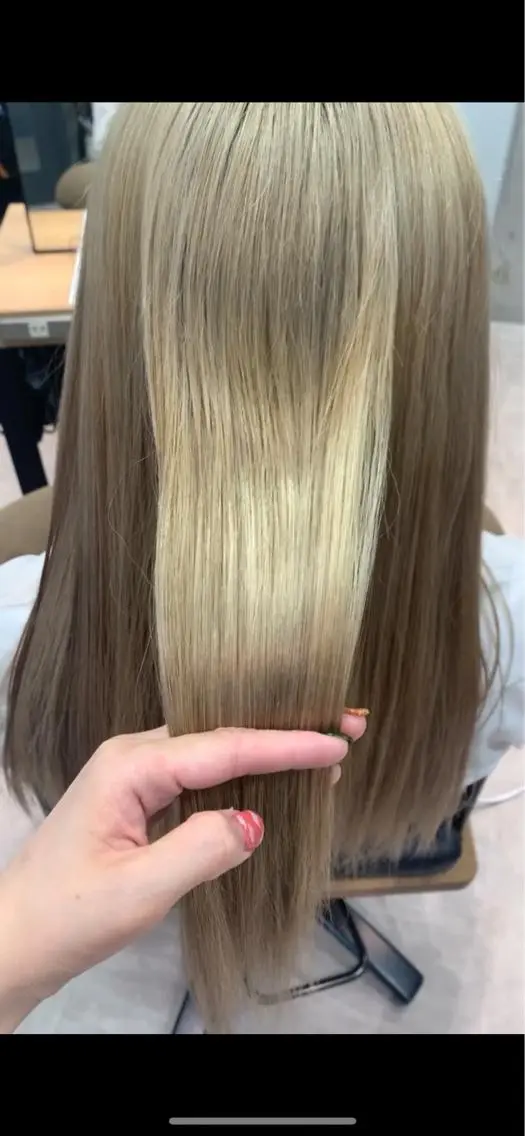 ロング カラー ヘアアレンジ アクアカラー 髪質改善 トリートメント サナ🌱 切りっぱなしボブのヘアスタイル