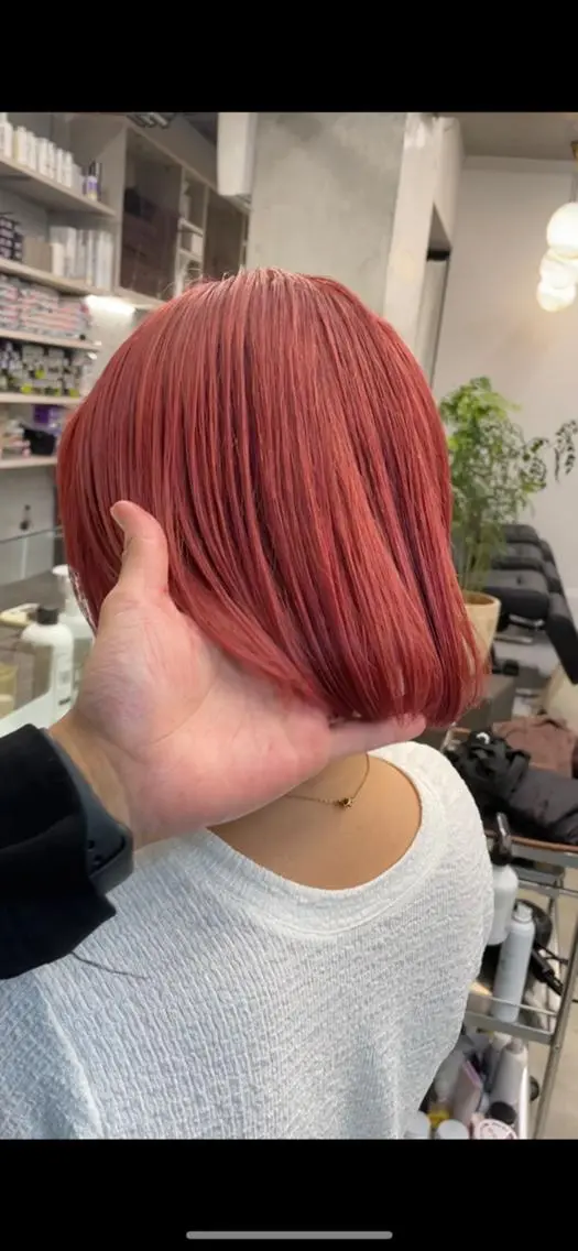 ミディアム ヘアカラー トリートメント ケアブリーチ/ レイヤー/vardyのヘアスタイル