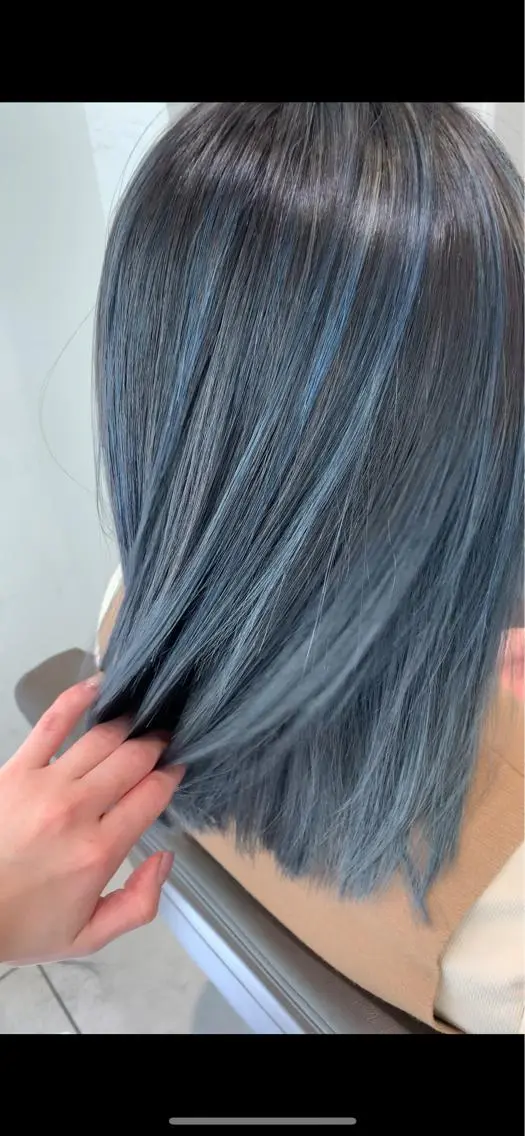 セミロング カラー 美髪✖️似合わせ 🌻ヒトミのヘアスタイル