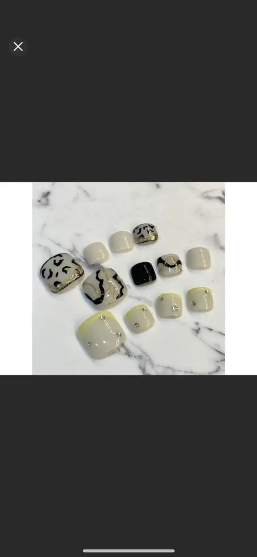 ネイル フットネイル model LUNA BLANCのマツエク・マツパデザイン