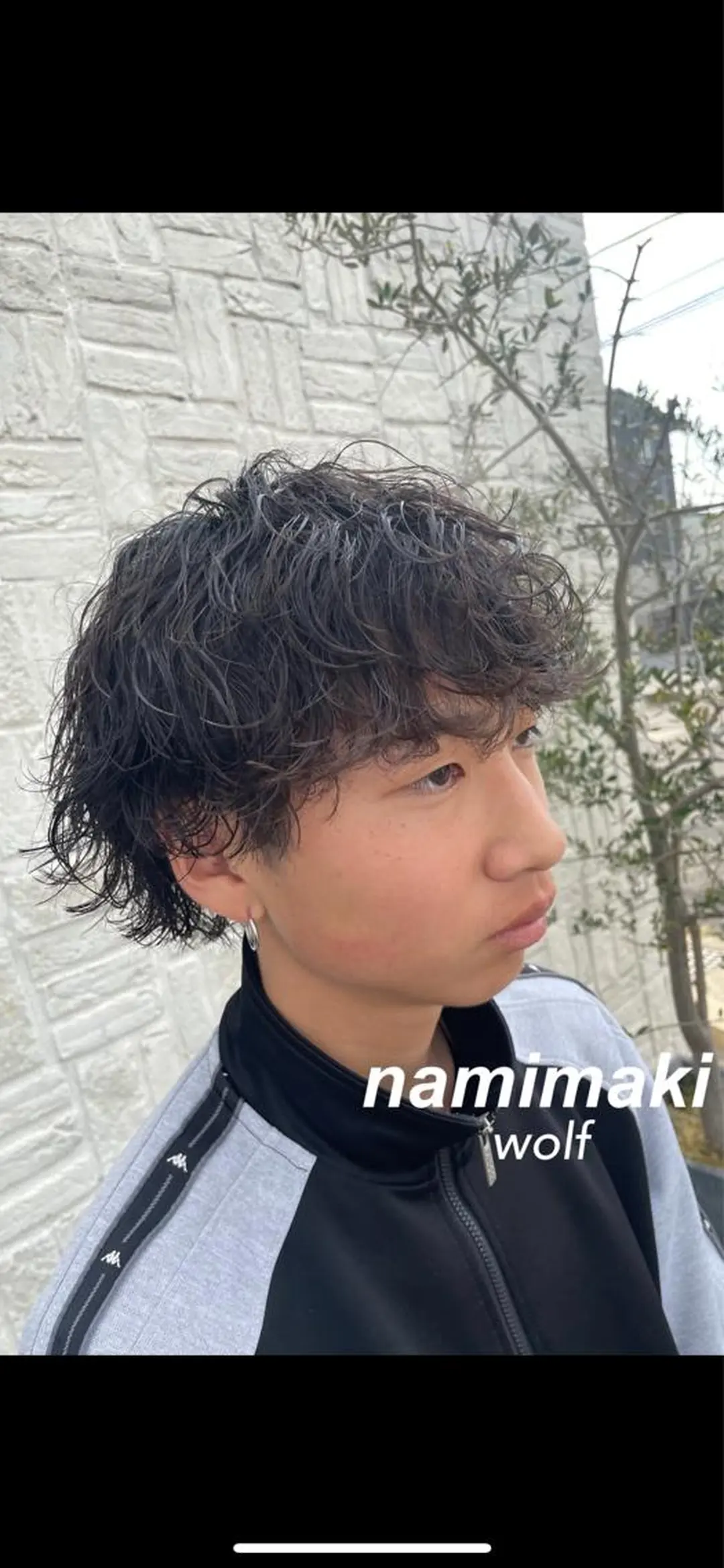 パーマ メンズ 波巻きパーマ メンズウルフカット ウルフカット アタ ムのヘアスタイル