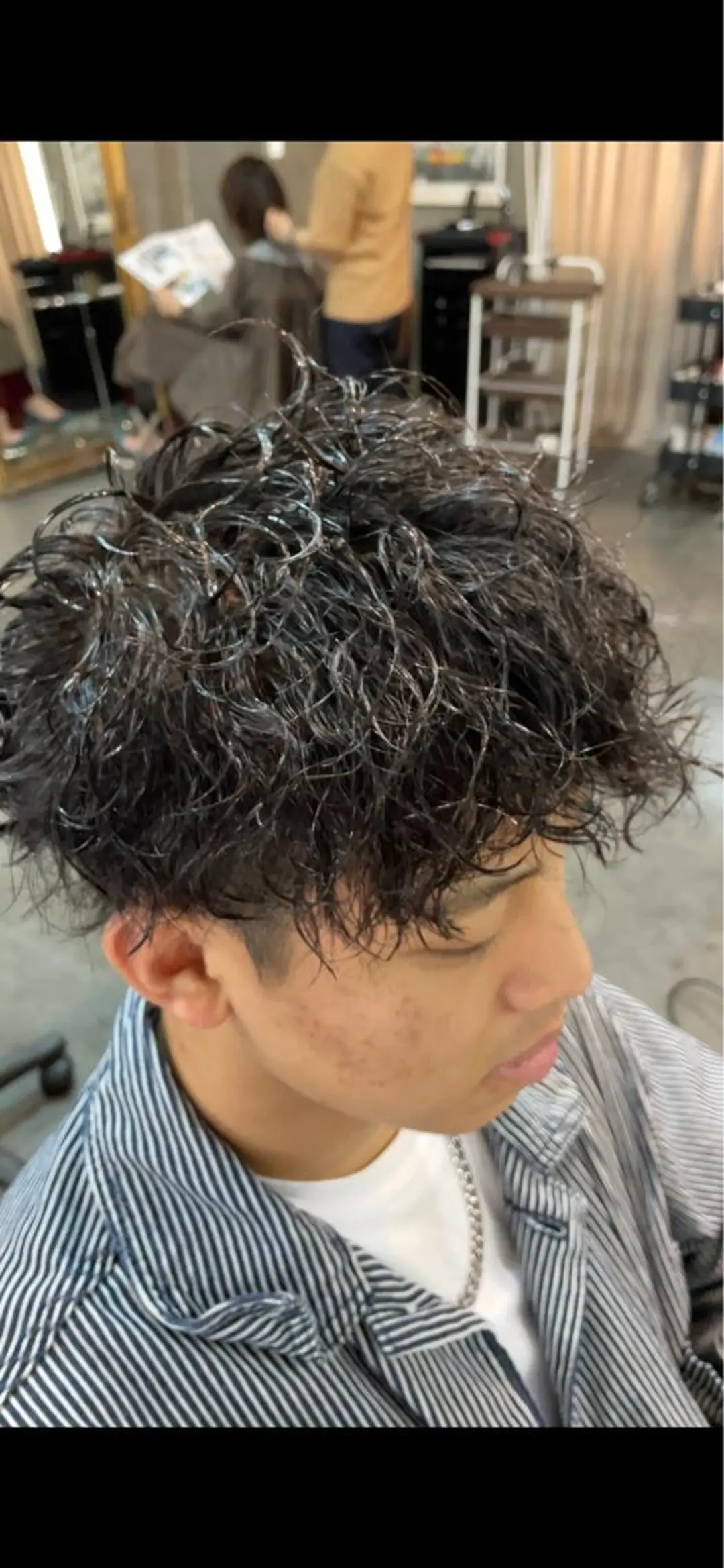 ショート パーマ カット ヘアカラー 垣内 征斗のヘアスタイル