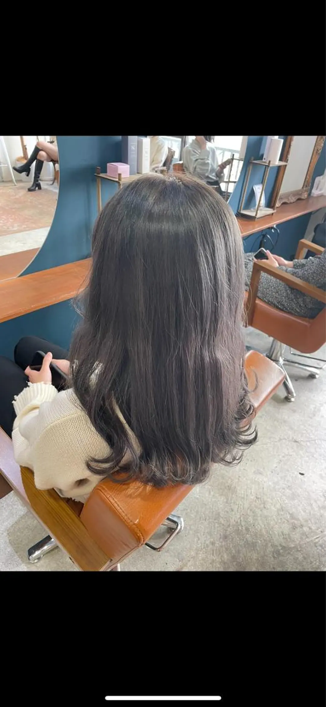 セミロング カラー ヘアアレンジ グレージュ ミルクティーグレージュ 🌸カトウ ケイゴ🌸のヘアスタイル