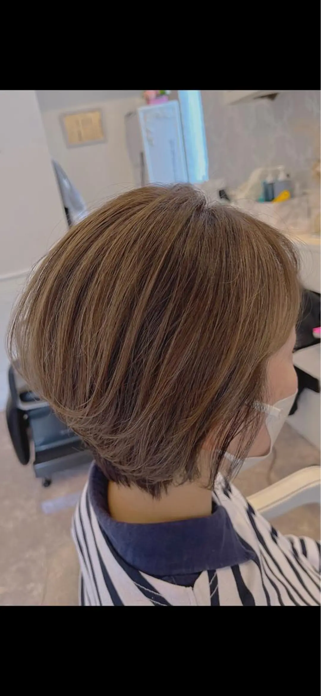 ショート カラー ショートボブ ハイライトカラー ボブ ハイライト ショートヘア ヘアカラー La.fleur ラ.フルールのヘアスタイル