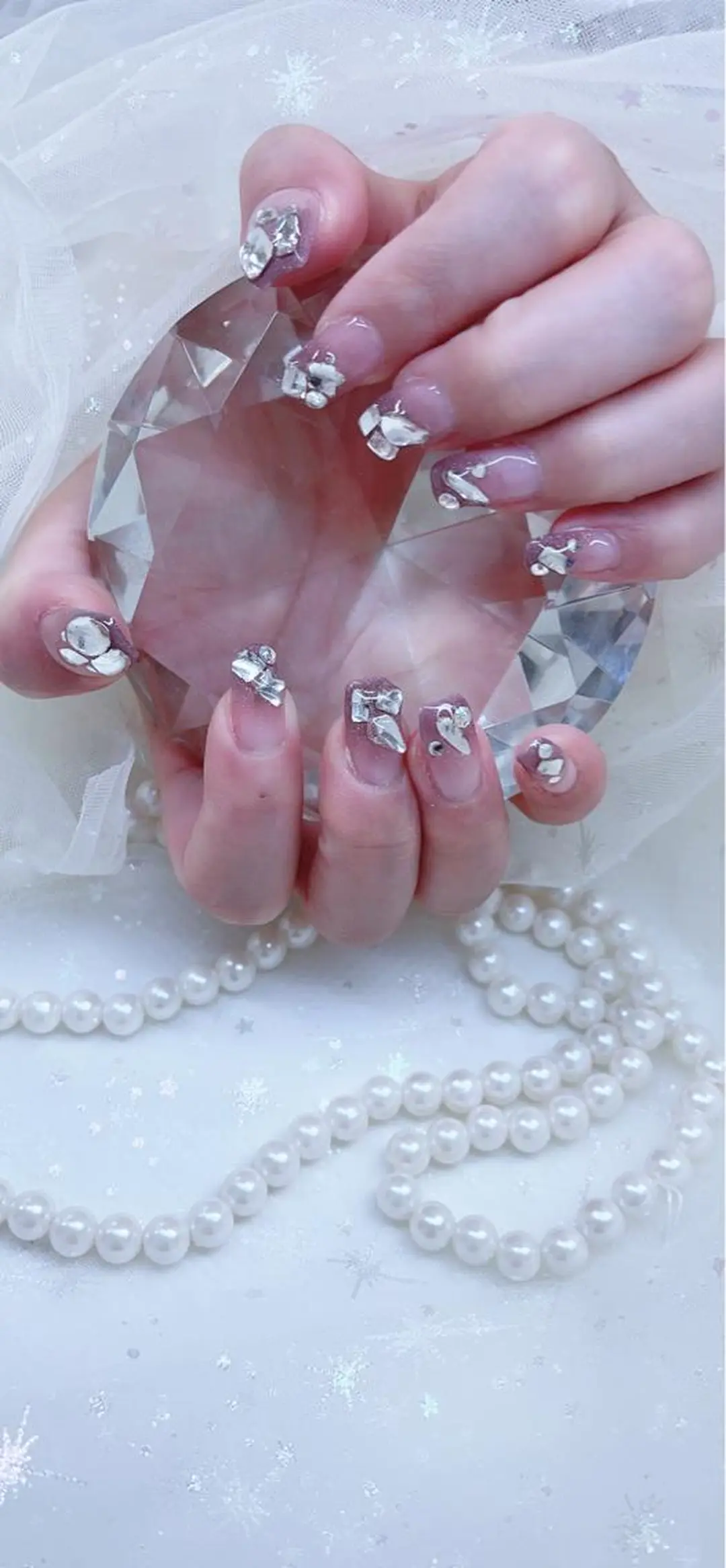 ネイル ハンドネイル Queens ciciのネイルデザイン