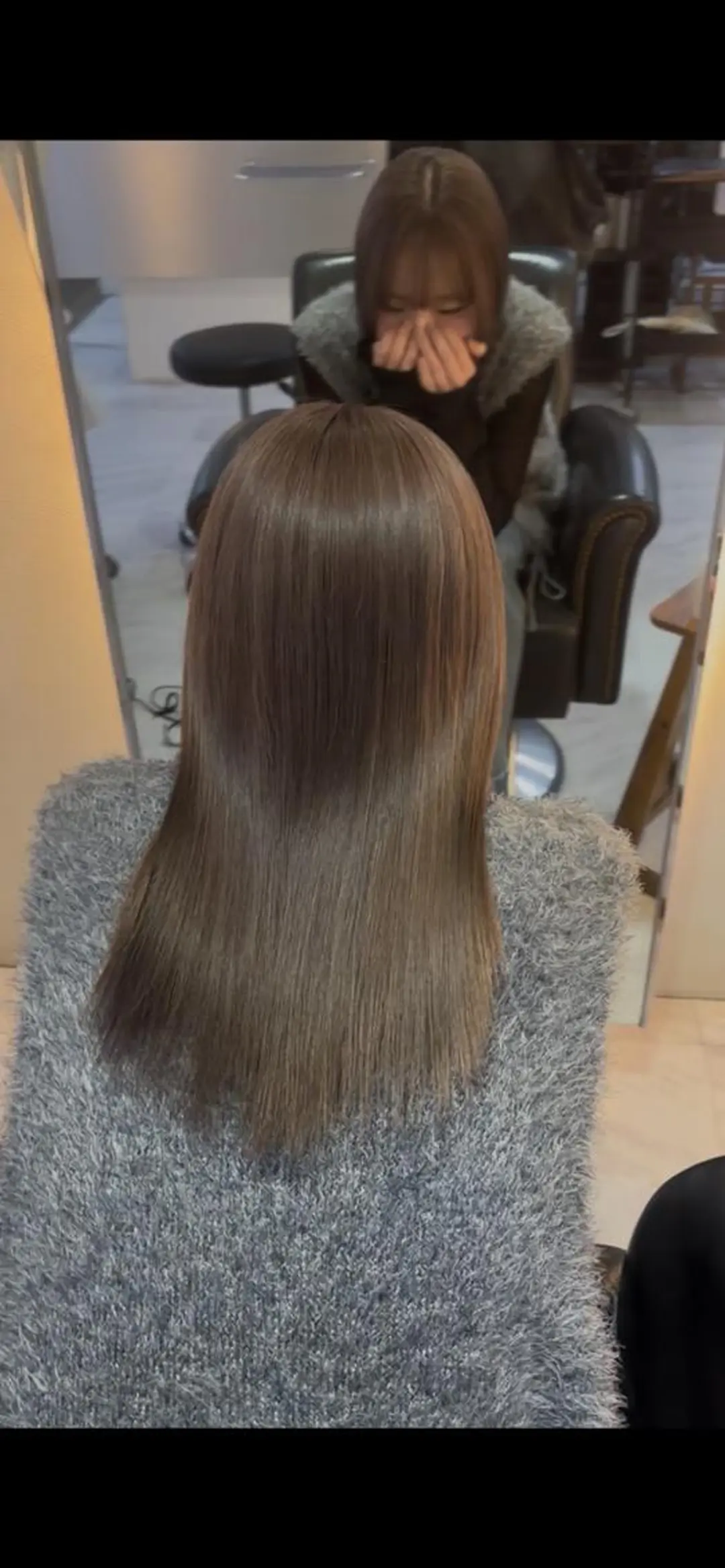 カラー セミロング 藤本 哲平のヘアスタイル