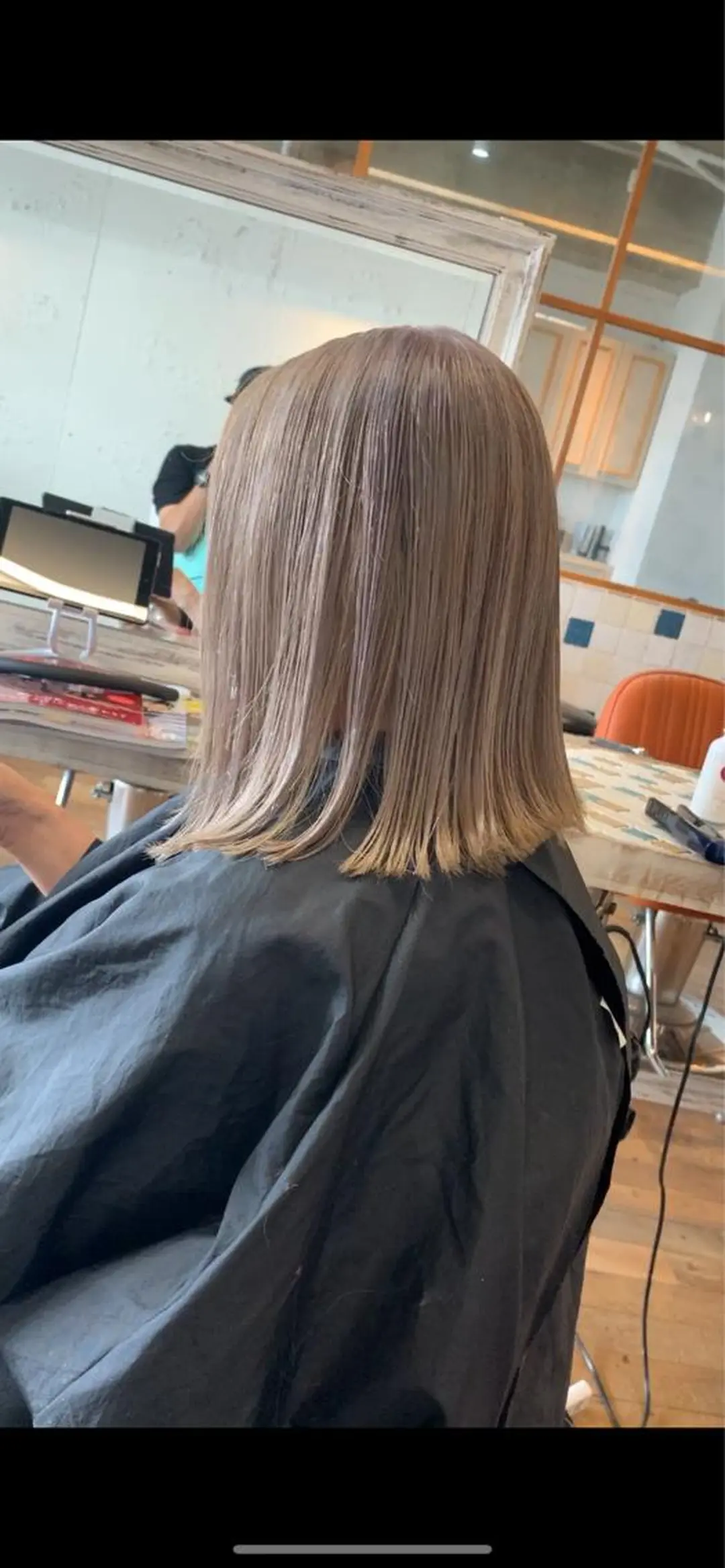 カラー アッシュ バレイヤージュ ベージュカラー ブリーチ グラデーションカラー 石井辰功也 フリーランス美容師のヘアスタイル