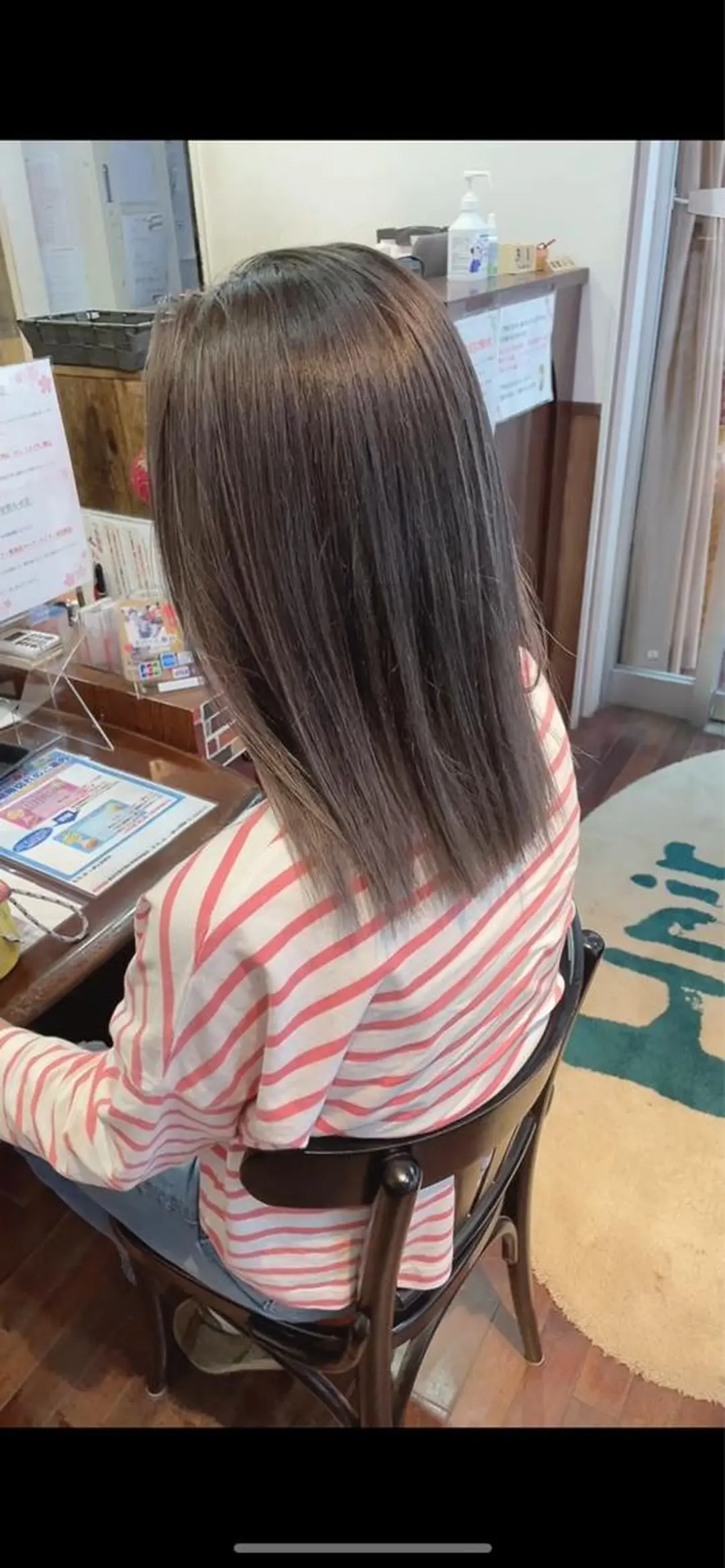 セミロング カラー バレイヤージュ ブリーチ レイヤーカット トリートメント 福見 美保のヘアスタイル