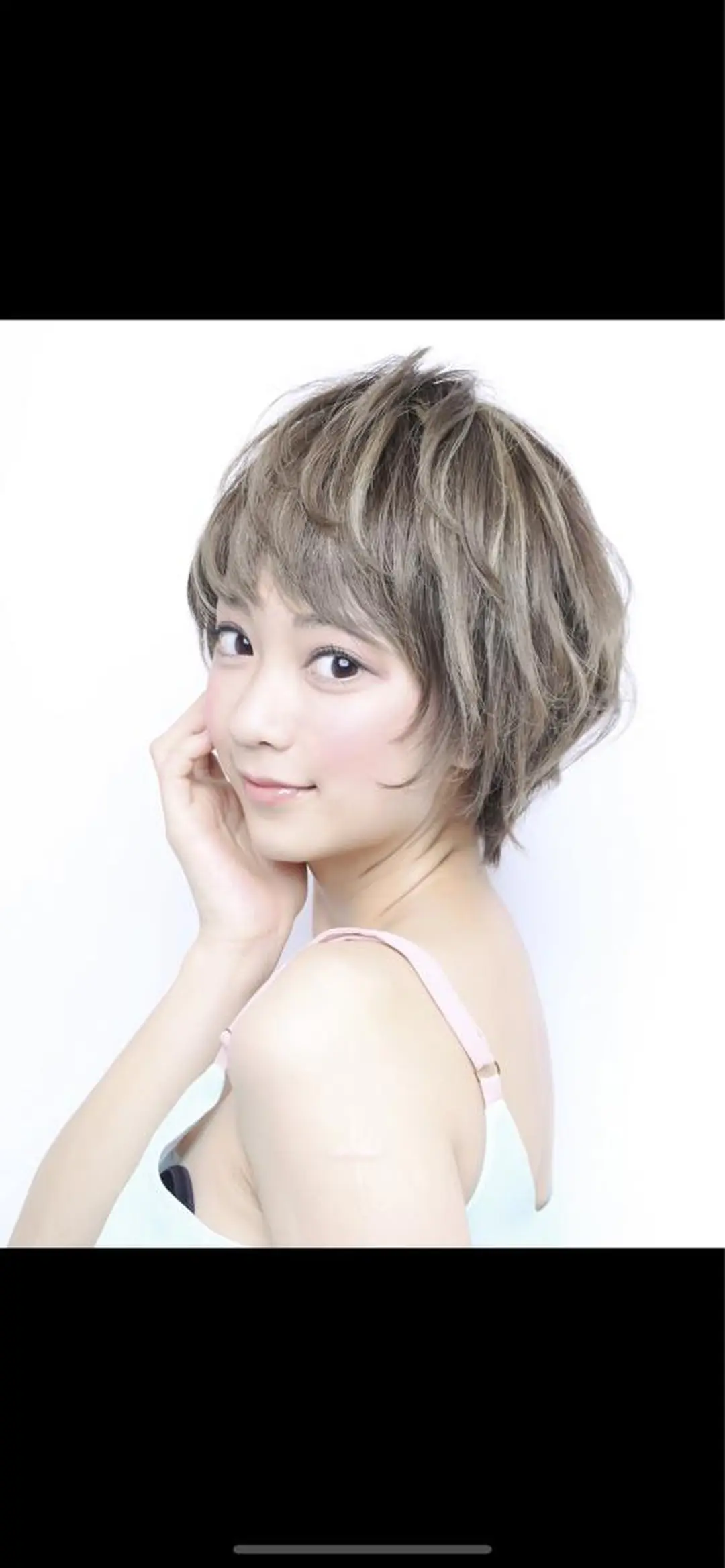 ショート ヘアリゾートA i 秋葉原店のヘアスタイル