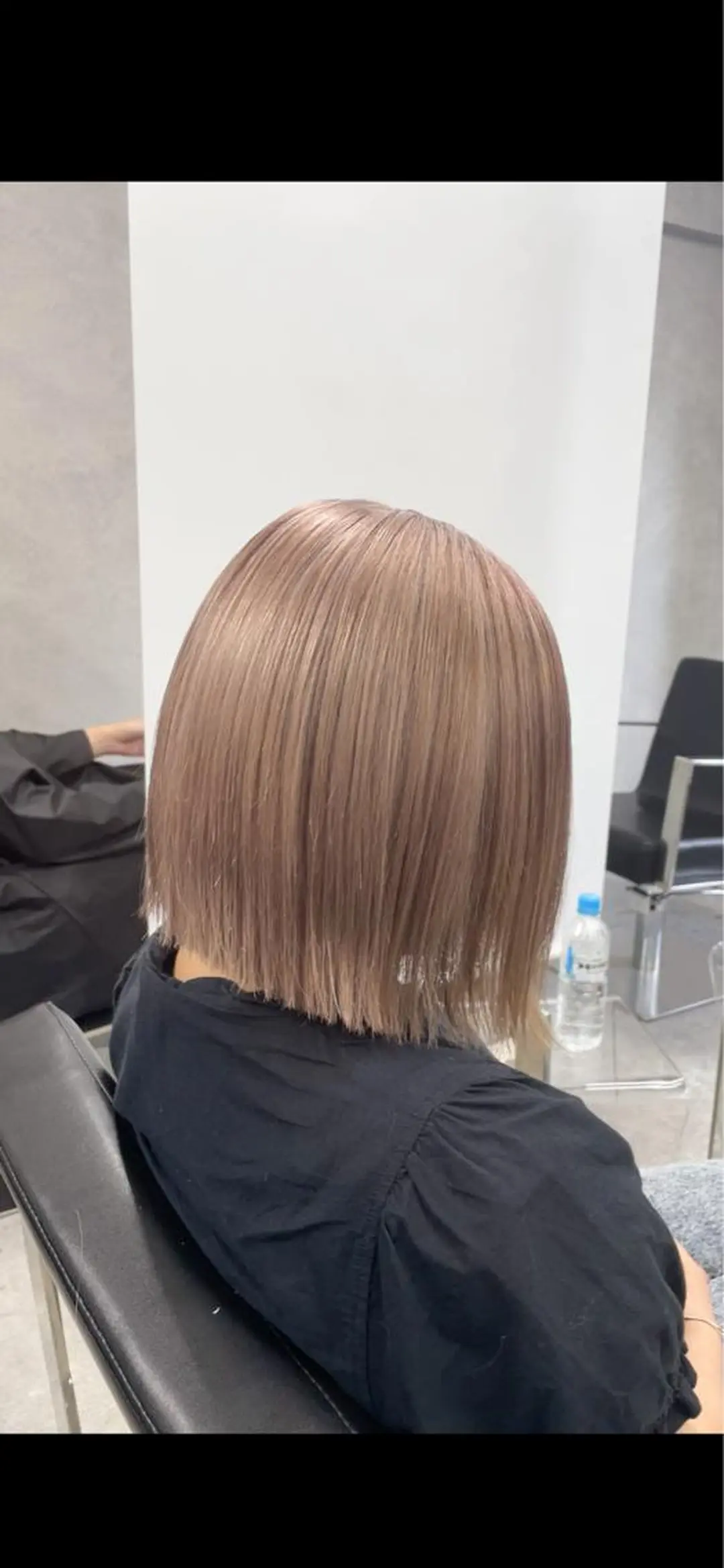 ショート カラー パーマ ヘアアレンジ メンズ 切りっぱなしボブ メンズブリーチ ベージュカラー ブリーチ ケアブリーチ 大人スタイル 太田のヘアスタイル