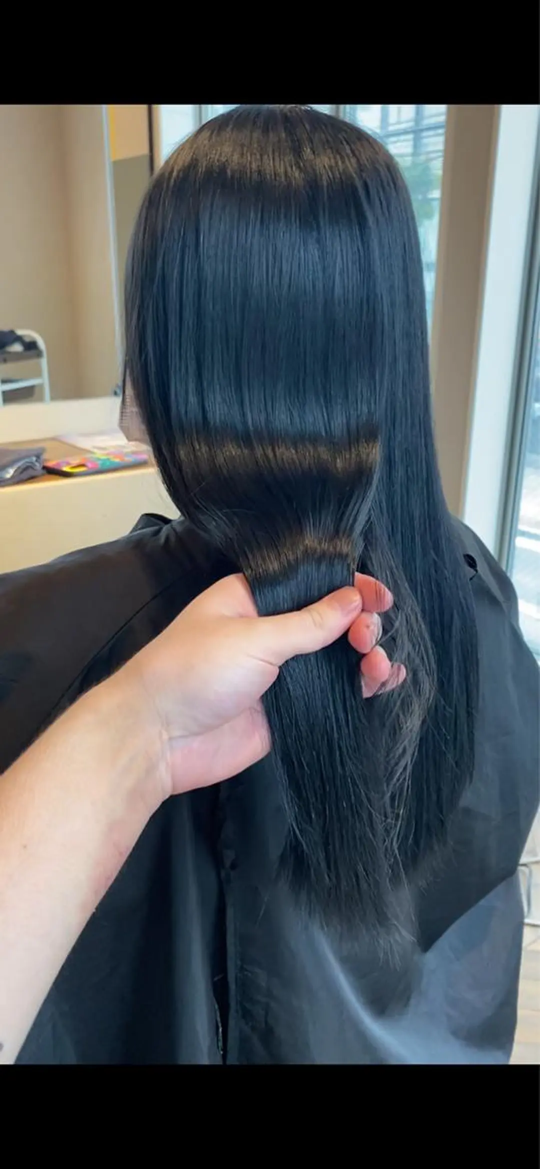 ロング ハイトーンイヤ リングカラー清水隆央のヘアスタイル