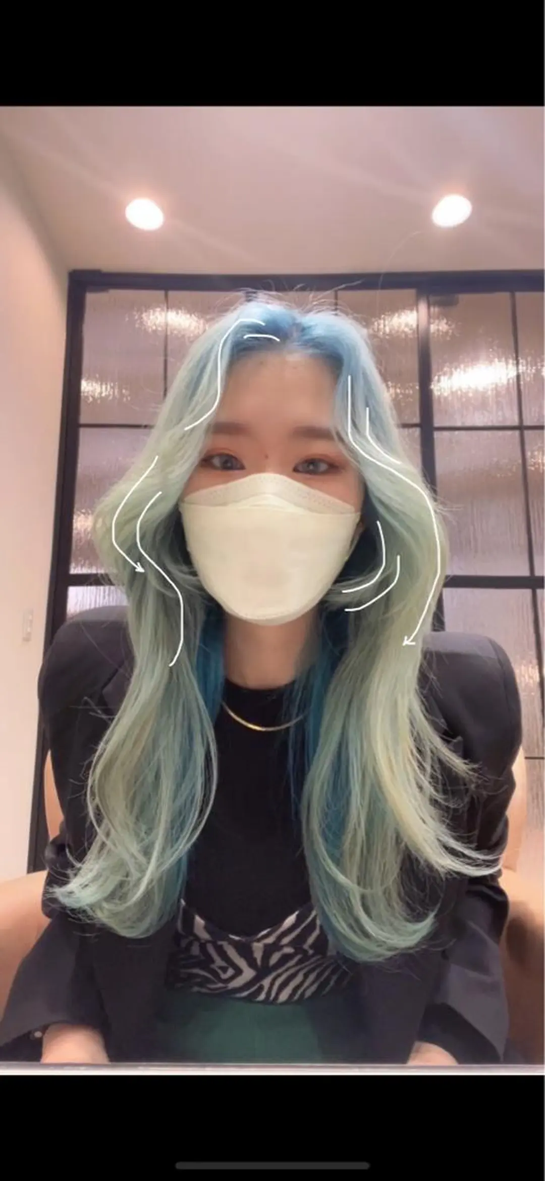 ロング カラー 韓国🇰🇷透明感 ERIのヘアスタイル