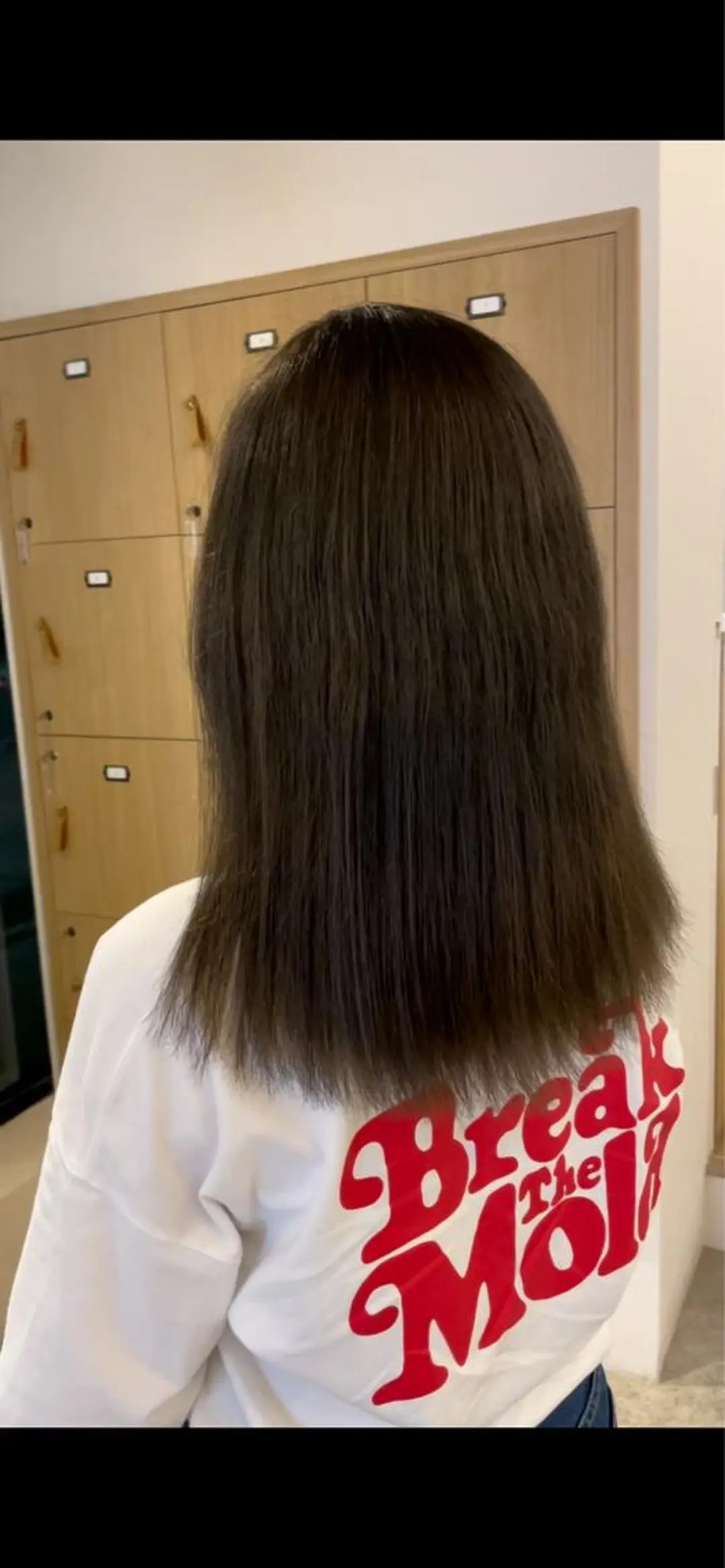 ミディアム カラー ブリーチ 透明感カラー れい🫧 ハイトーン特化のヘアスタイル