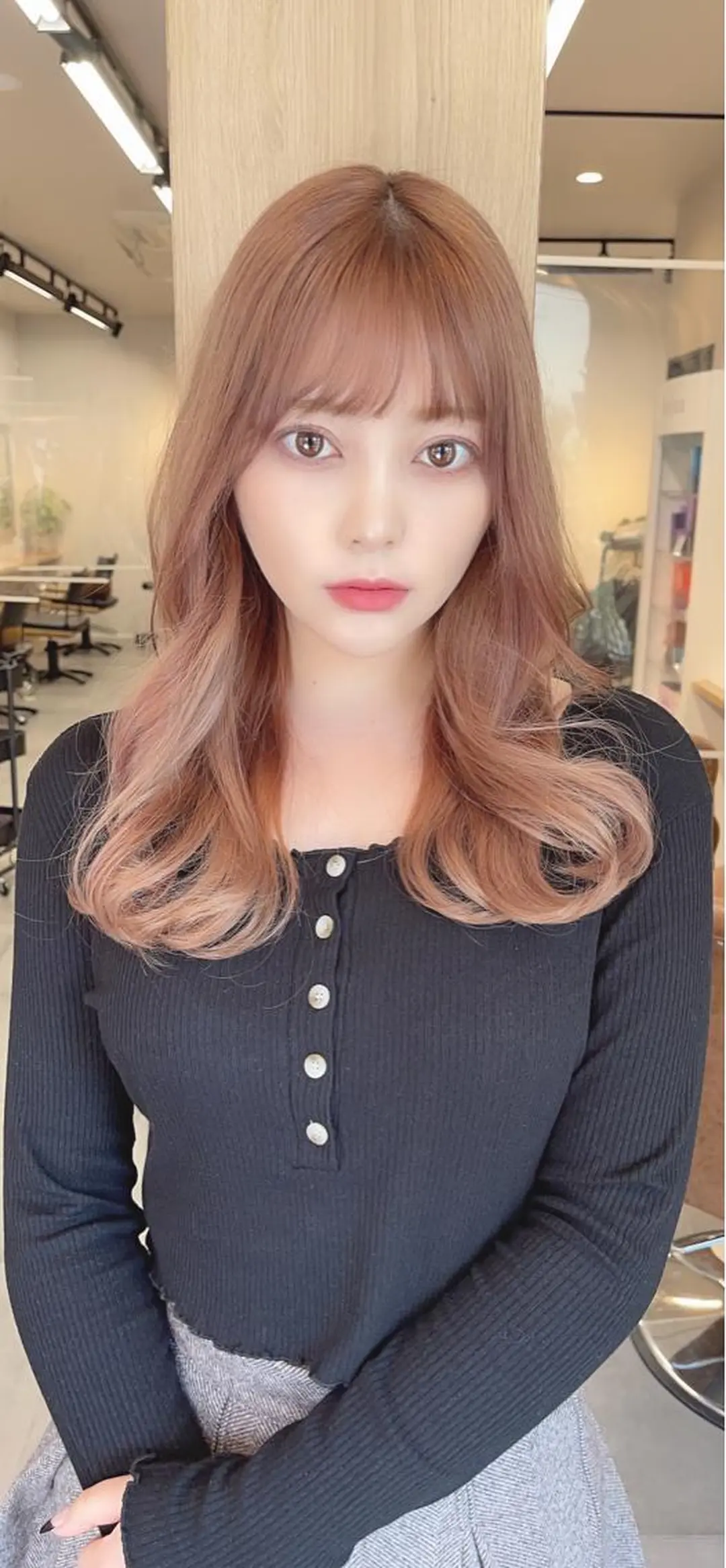 セミロング くびれヘア 巣山 竜一のヘアスタイル