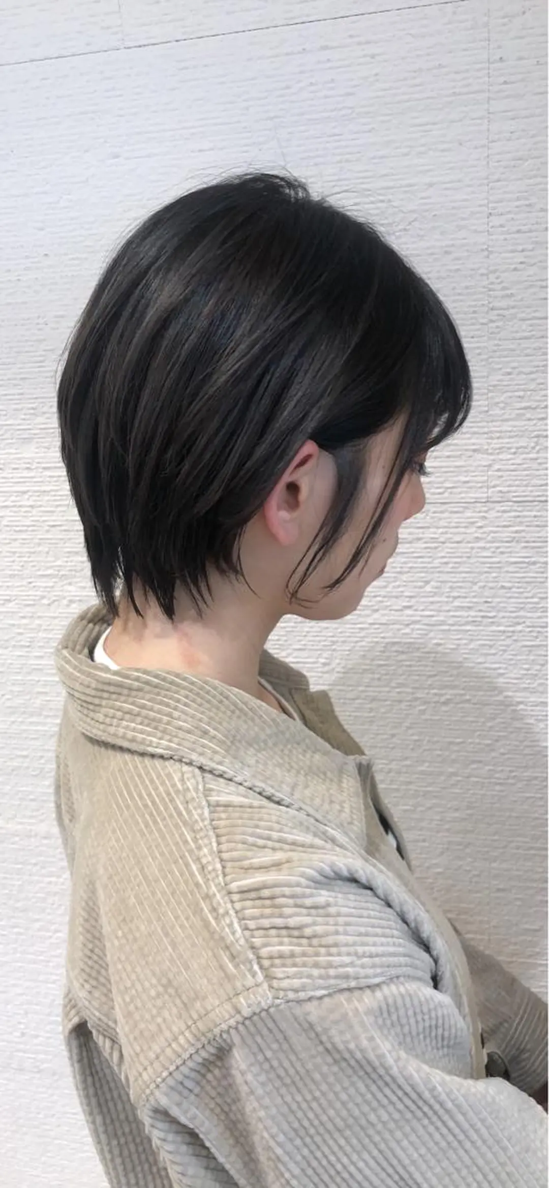 ショート カラー 三鷹で1番ショート ボブをカットする新谷のヘアスタイル