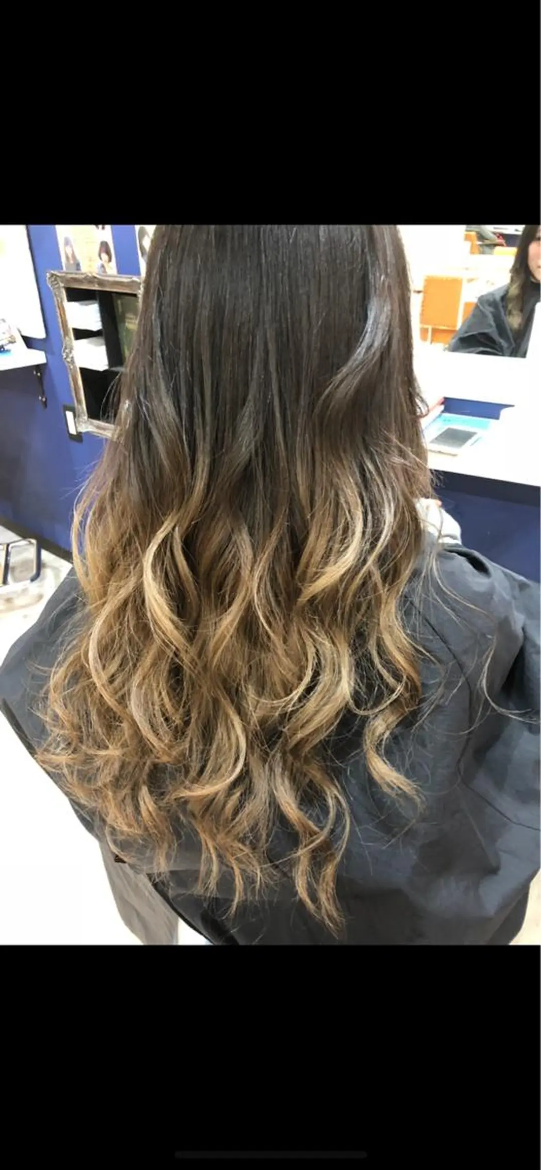 ロング カラー ベージュカラー グラデーションカラー ホワイトベージュ 【AMANEQ】 yuka🦋のヘアスタイル