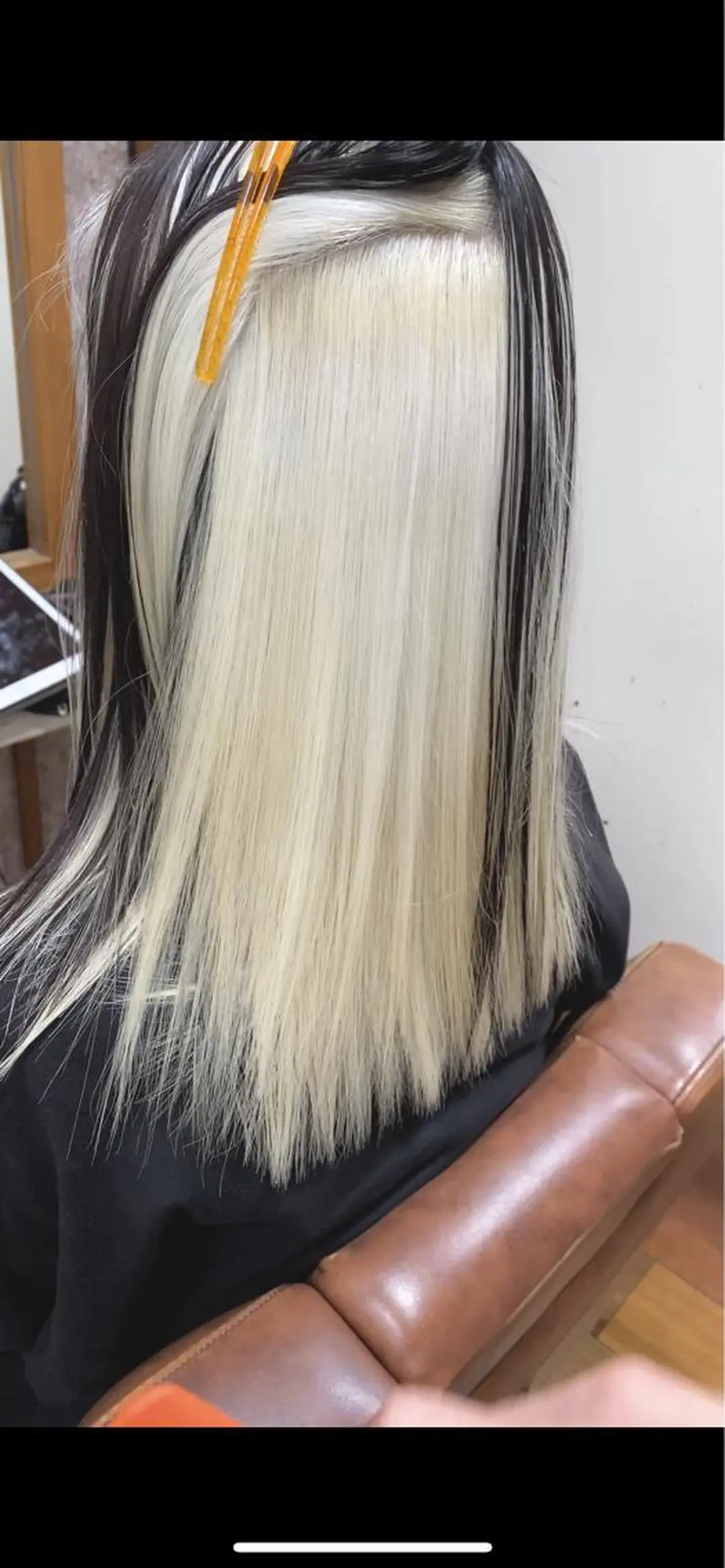 ミディアム カラー 抜きっぱなしブロンド 内山 京耶のヘアスタイル