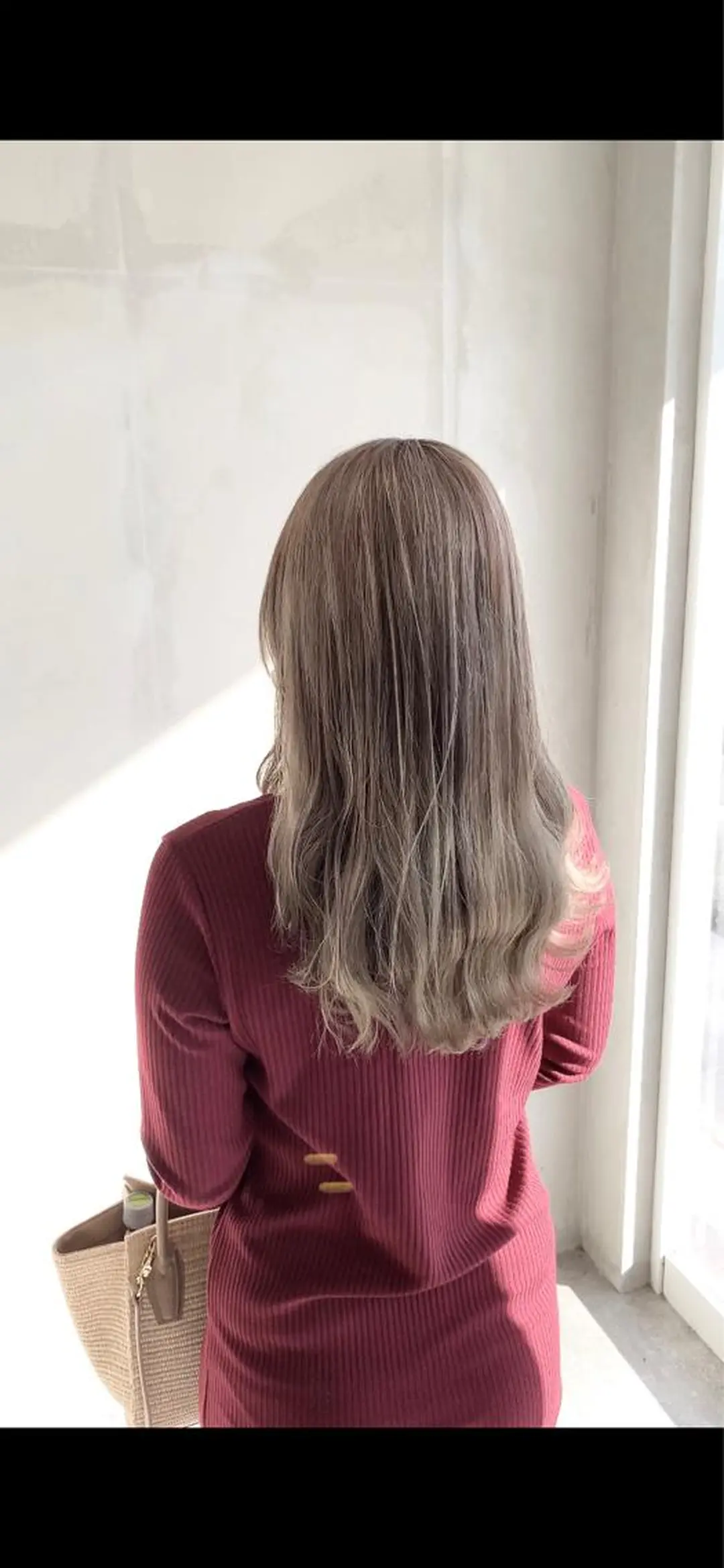 ロング リサ tonieのヘアスタイル