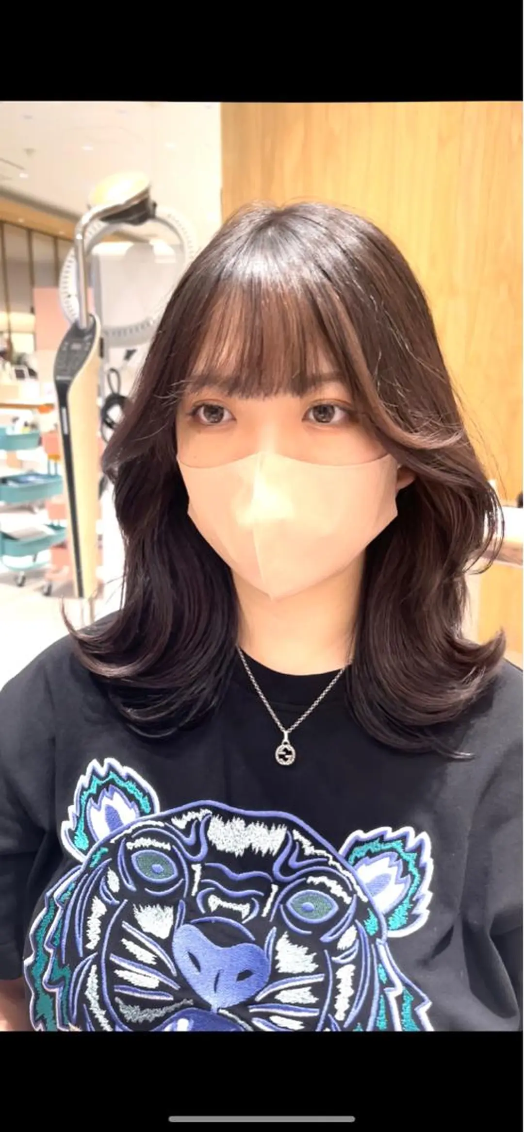 セミロング カラー くびれヘア ヨシンモリ 韓国風ヘア サイドバング 小顔カット 顔周り特化/韓国ヘア /レイヤー/吉野幸大のヘアスタイル