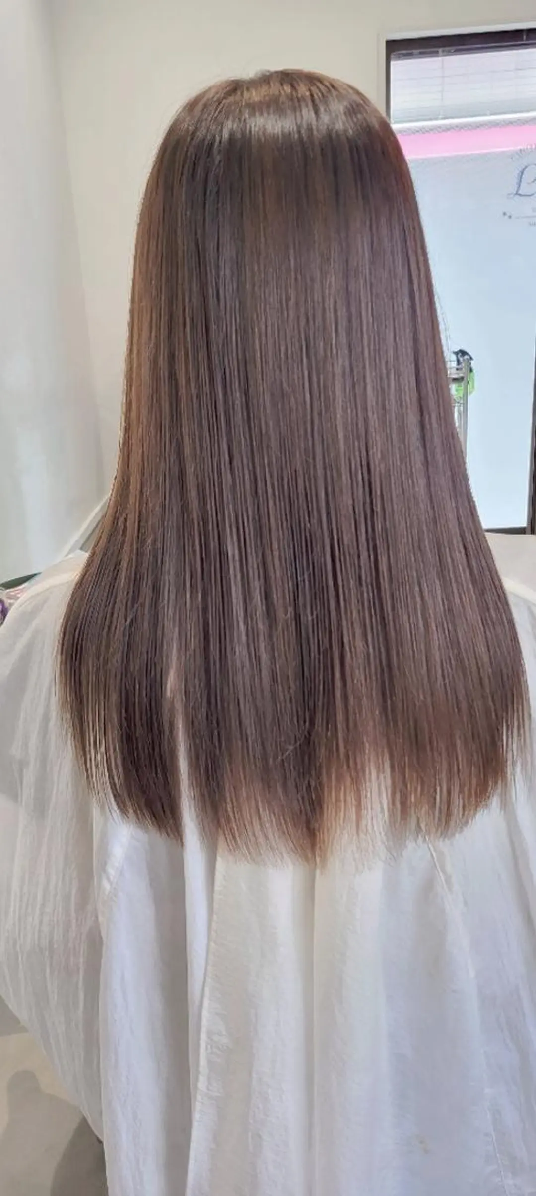セミロング アッシュ カット ヘアカラー トリートメント 尾澤 尚希のヘアスタイル