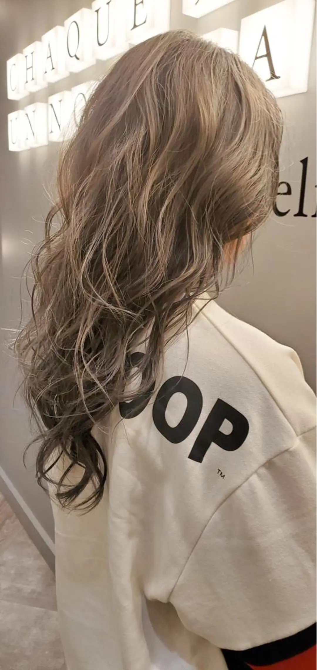 セミロング アッシュ 外国人風カラー ハイライト 銀座/美髪矯正カラー 髪質改善特化🍎のヘアスタイル